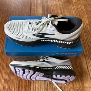 BROOKS-Adrenaline GTS 23 - New in box- Grey/Black/Purple